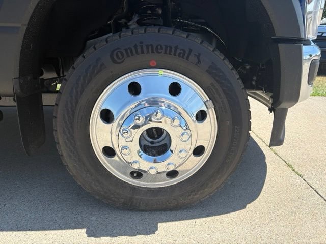 New 2026 Ford F550 4x4 Crew Cab image 18