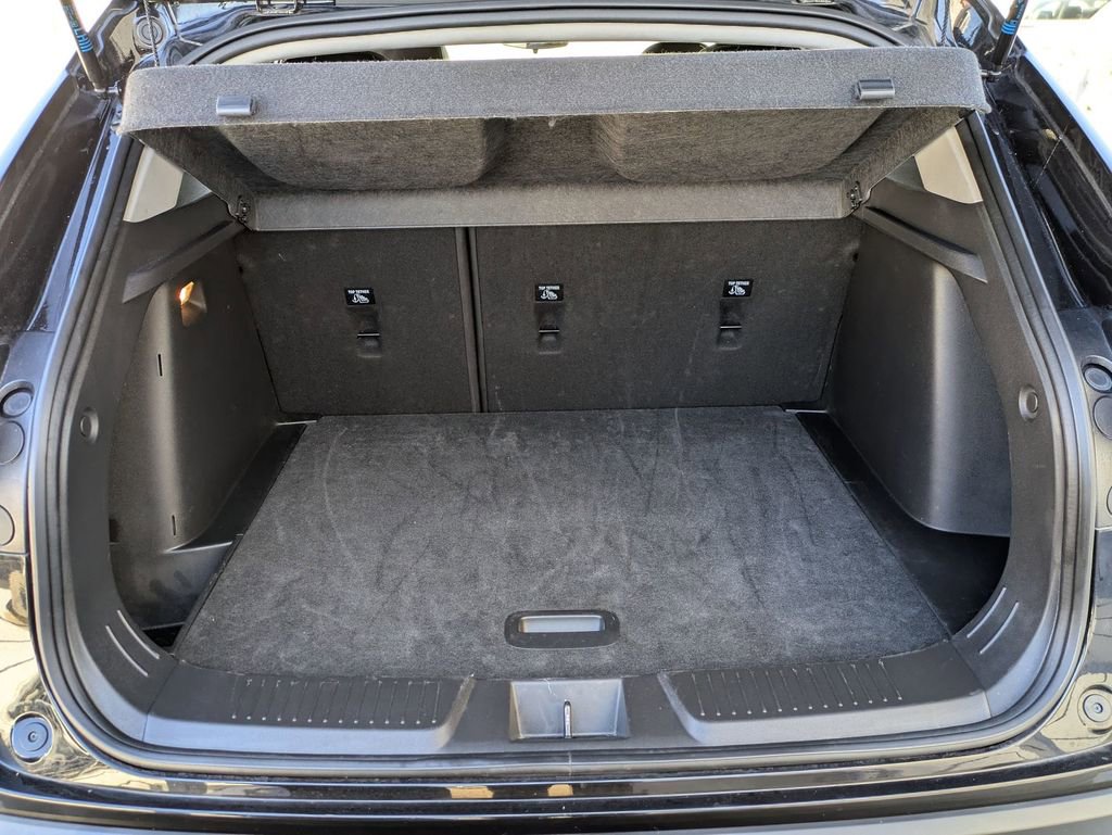 Used 2025 Chevrolet Trax LT w/ LT Convenience Package image 26