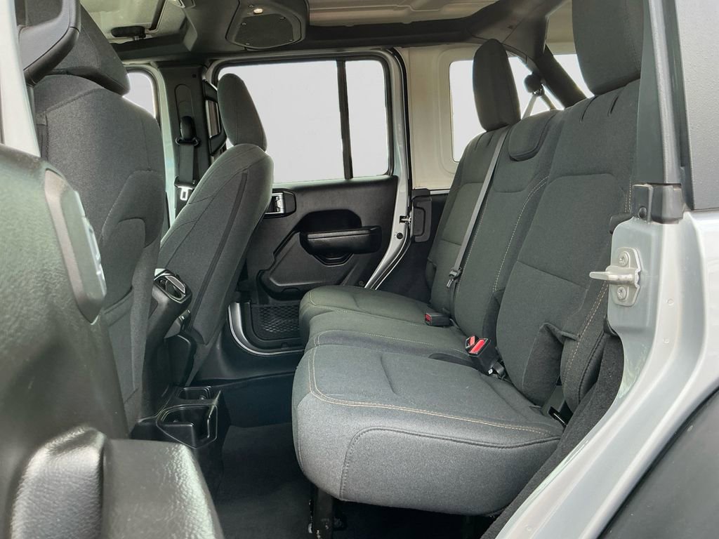 Used 2024 Jeep Wrangler Sport S image 13