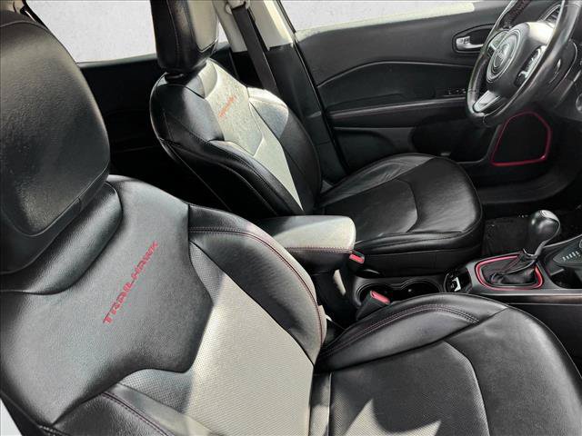 Used 2019 Jeep Compass Trailhawk w/ Leather Interior Group AWD/4WD image 19