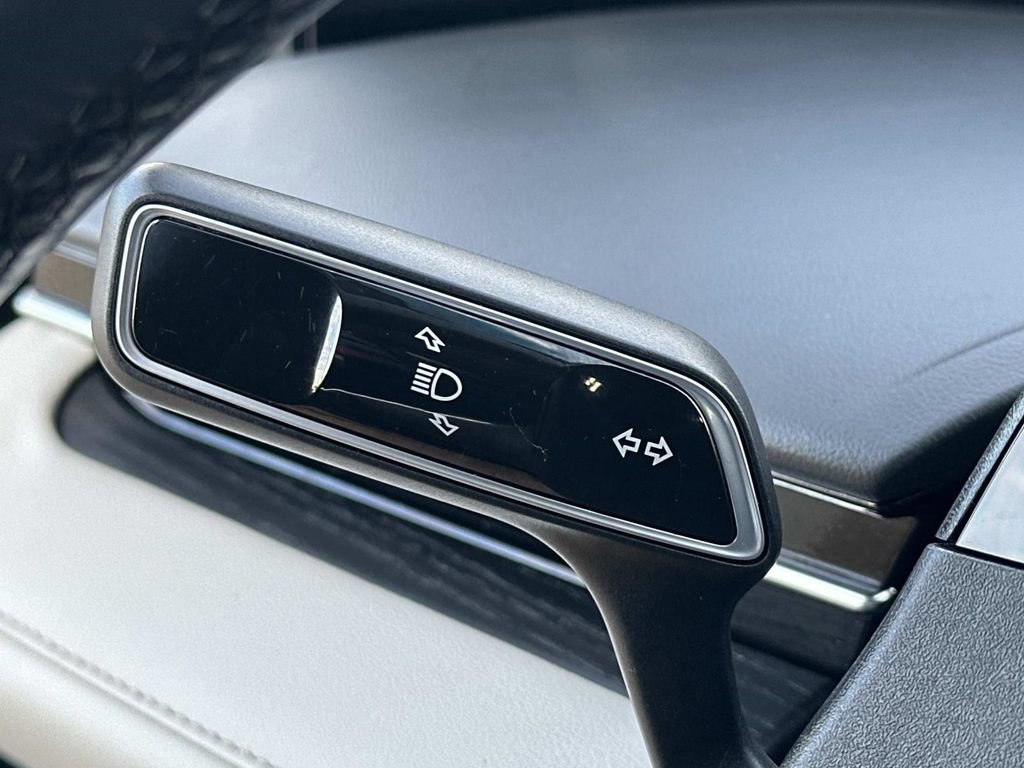 Used 2024 Lincoln Nautilus Reserve AWD/4WD image 19