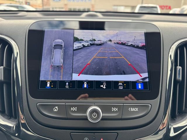 Used 2024 Chevrolet Equinox RS w/ RS Leather Package image 27