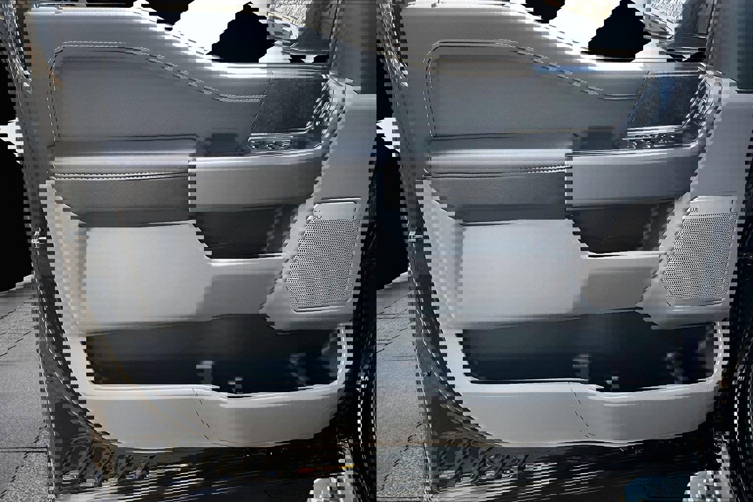 Used 2024 Ford F150 Lightning Flash image 18