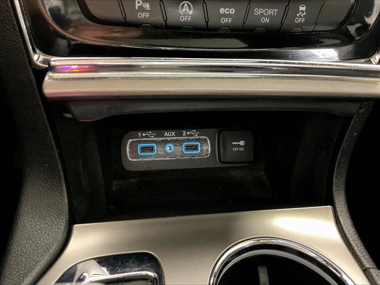 Used 2019 Jeep Grand Cherokee Altitude AWD/4WD image 16