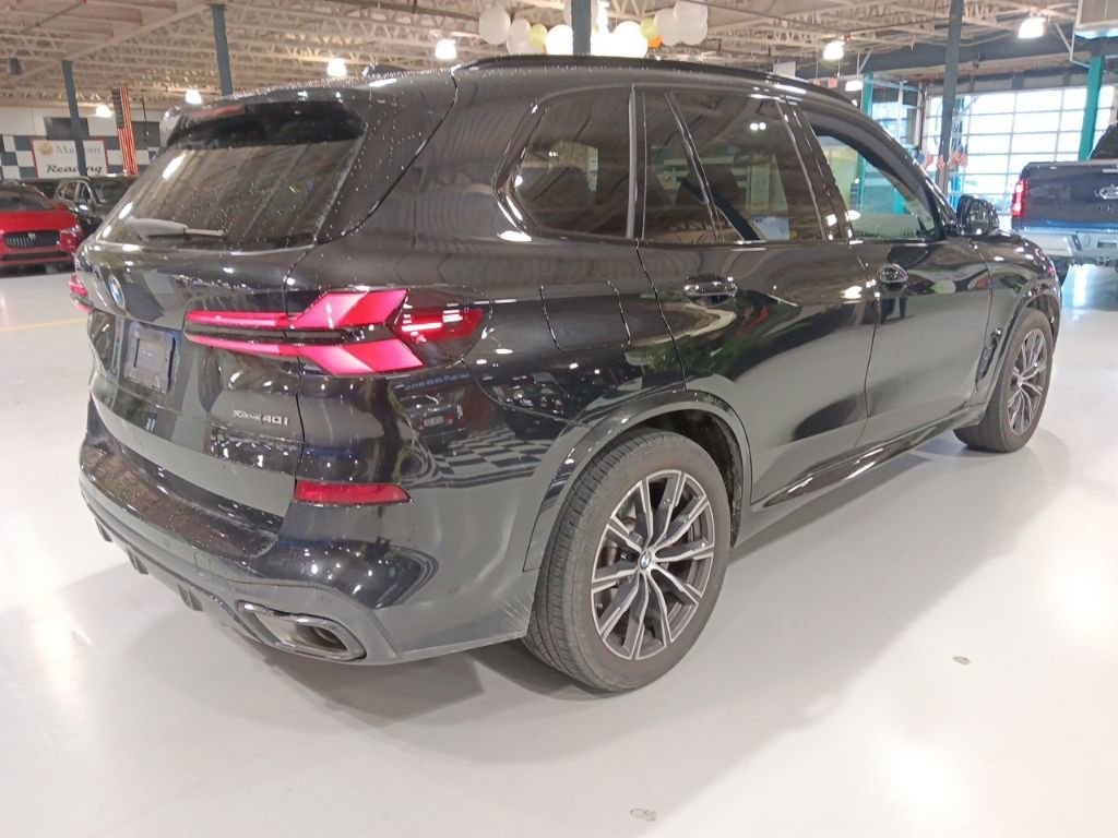 Certified 2024 BMW X5 xDrive40i w/ M Sport Package image 6