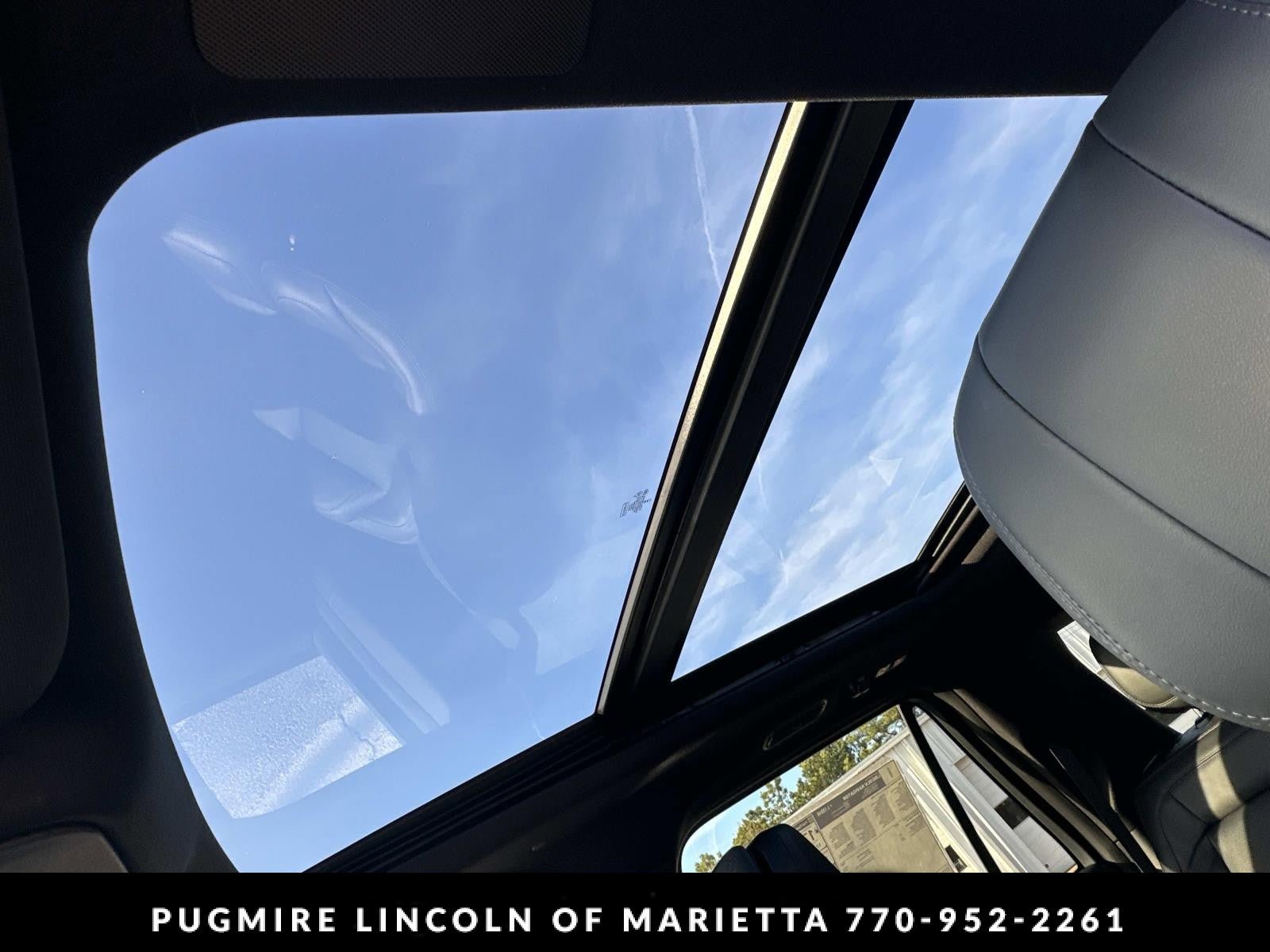 New 2025 Lincoln Navigator Reserve w/ Jet Appearance Package AWD/4WD image 37