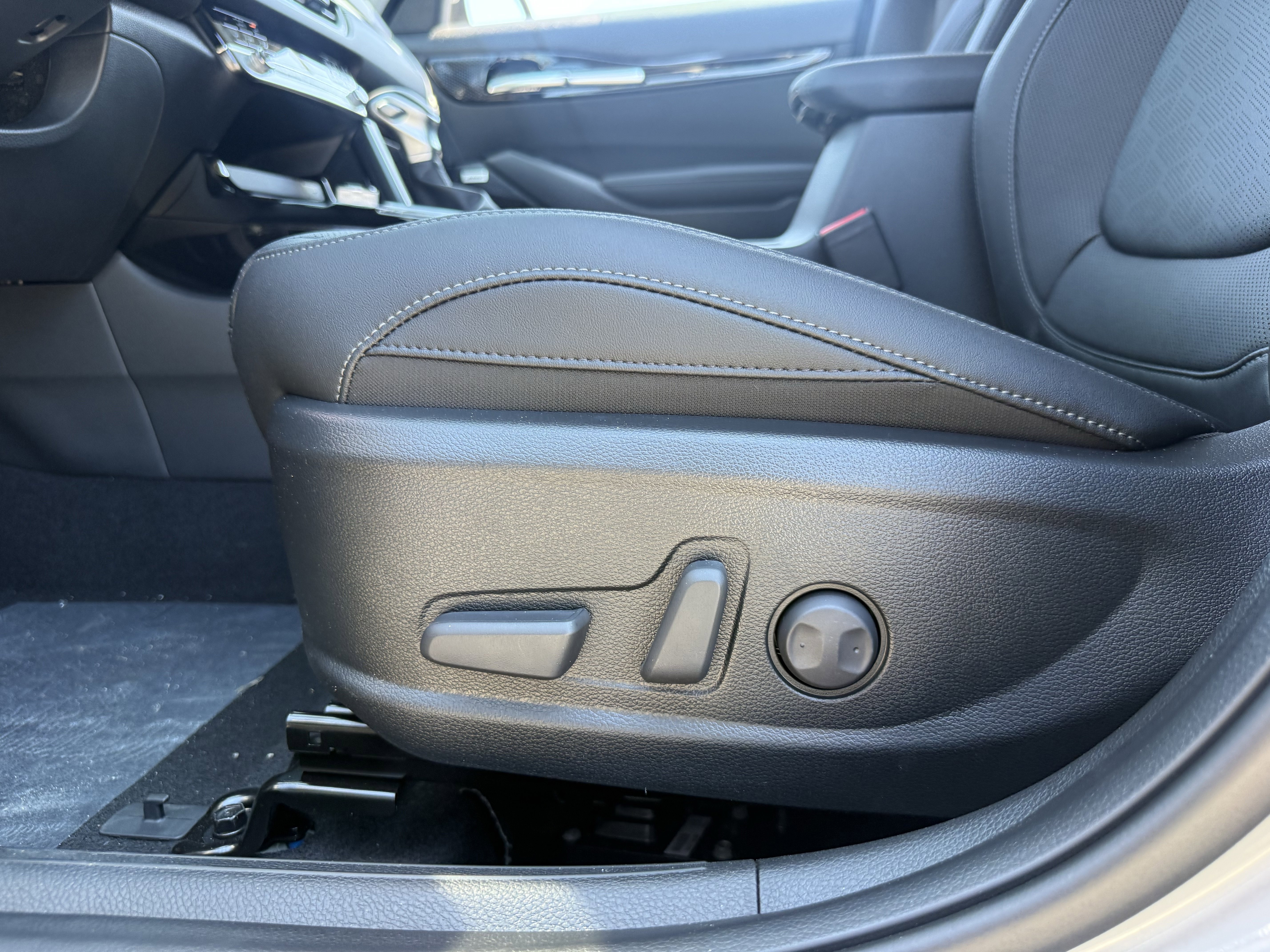 New 2026 Kia Seltos SX w/ SX Sunroof Package image 18