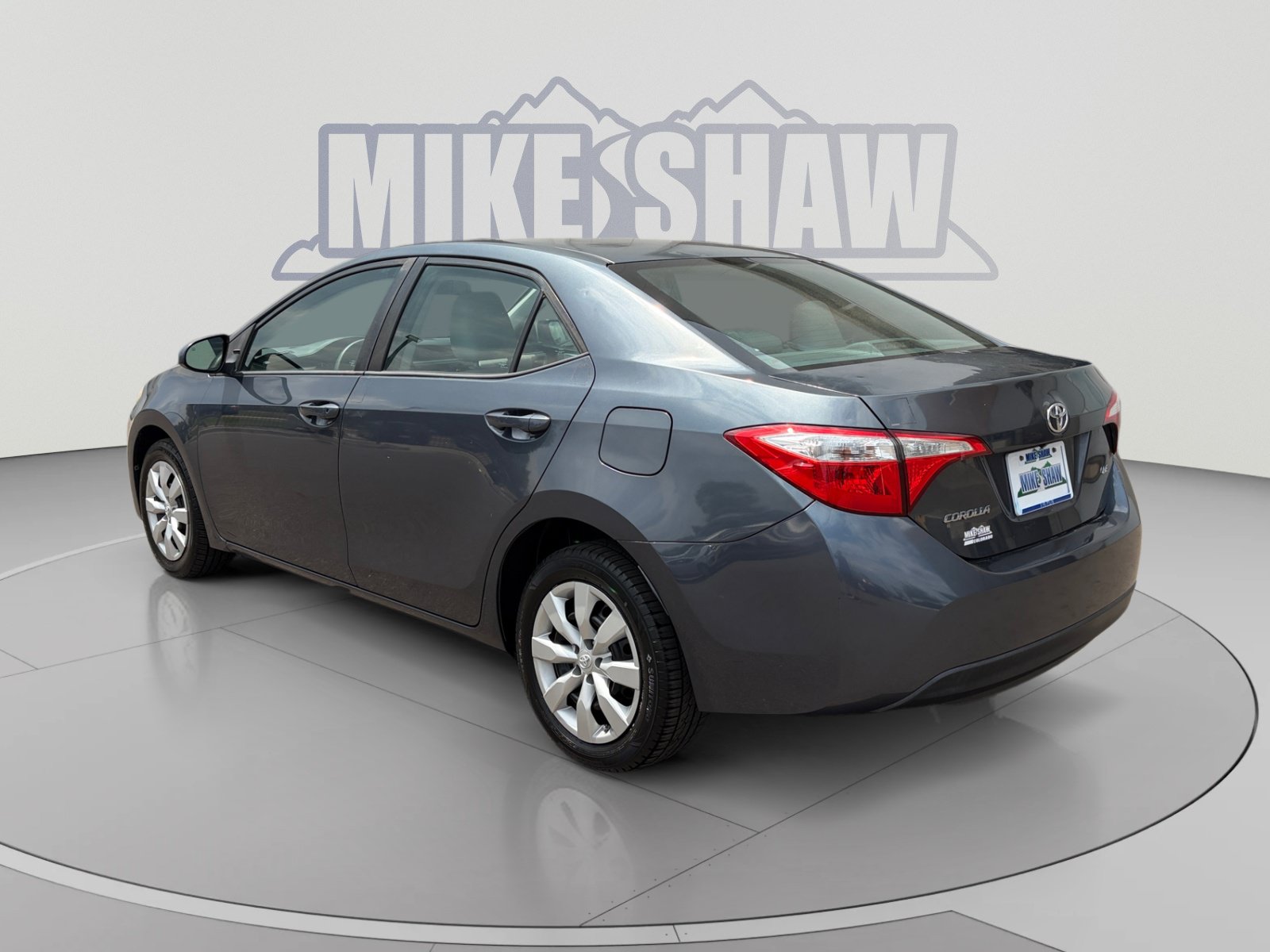Used 2016 Toyota Corolla LE FWD image 3