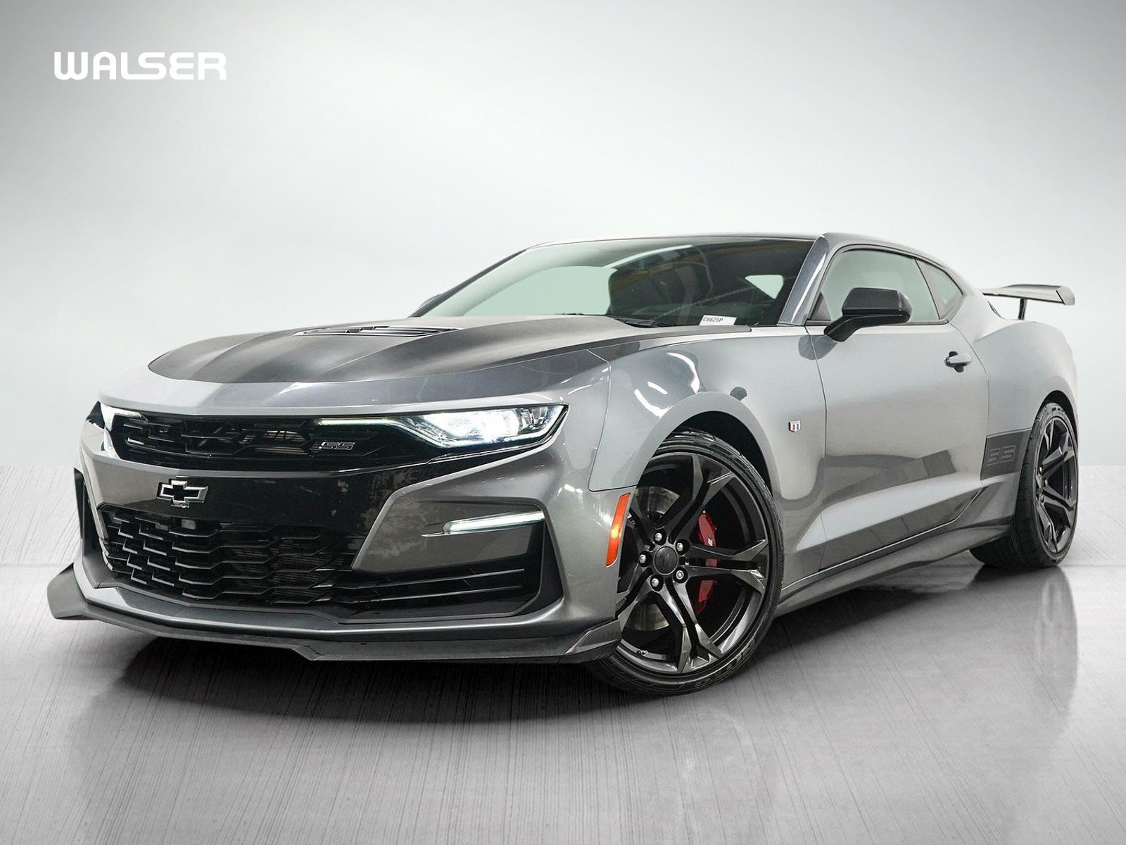 Used 2019 Chevrolet Camaro SS RWD image 1