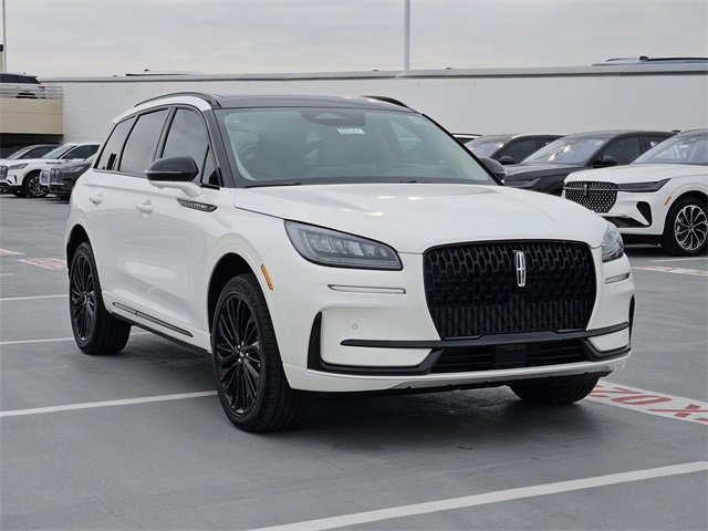 New 2026 Lincoln Corsair Premiere image 3