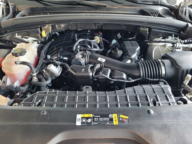 Used 2023 Jeep Grand Cherokee L Laredo AWD/4WD image 27