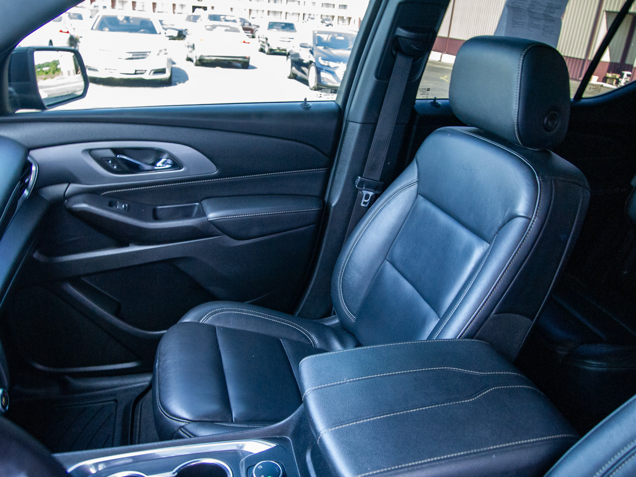 Used 2022 Chevrolet Traverse LT AWD/4WD image 14