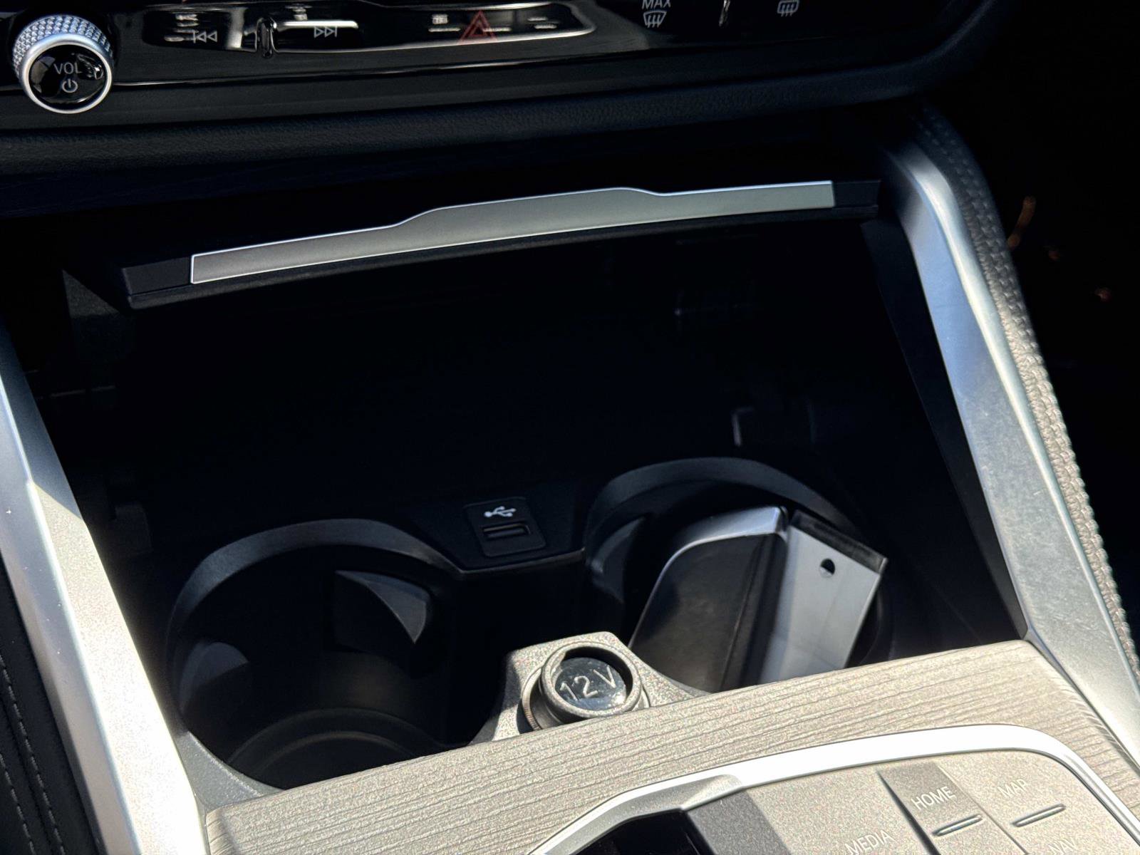 Certified 2025 BMW 430i Convertible w/ M Sport Package image 18