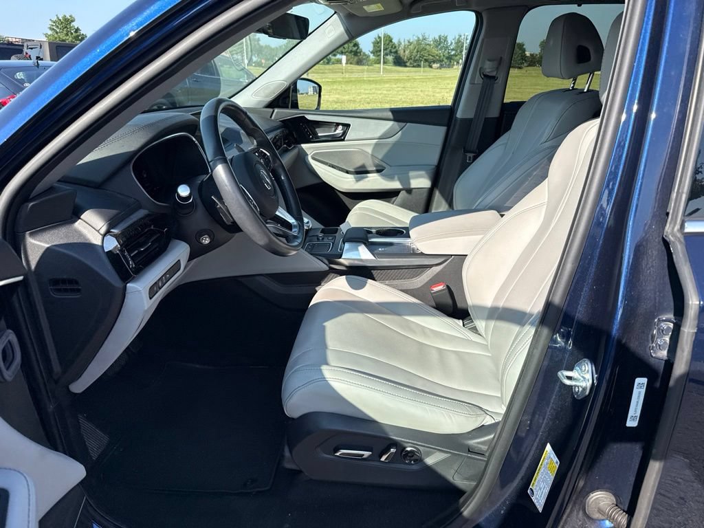 Used 2024 Acura MDX SH-AWD w/ Technology Package image 17