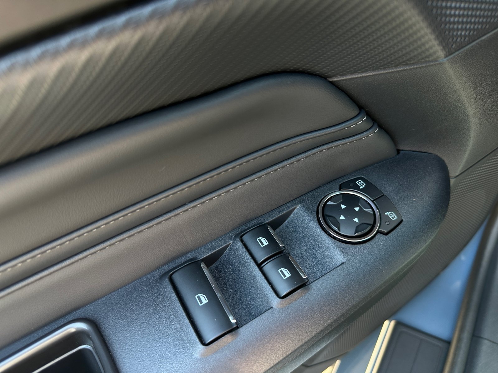 Used 2025 Ford Mustang GT Premium RWD image 23