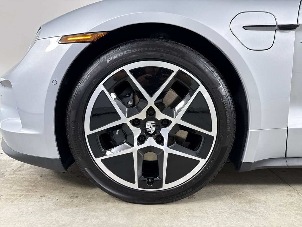 New 2026 Porsche Taycan AWD/4WD image 13