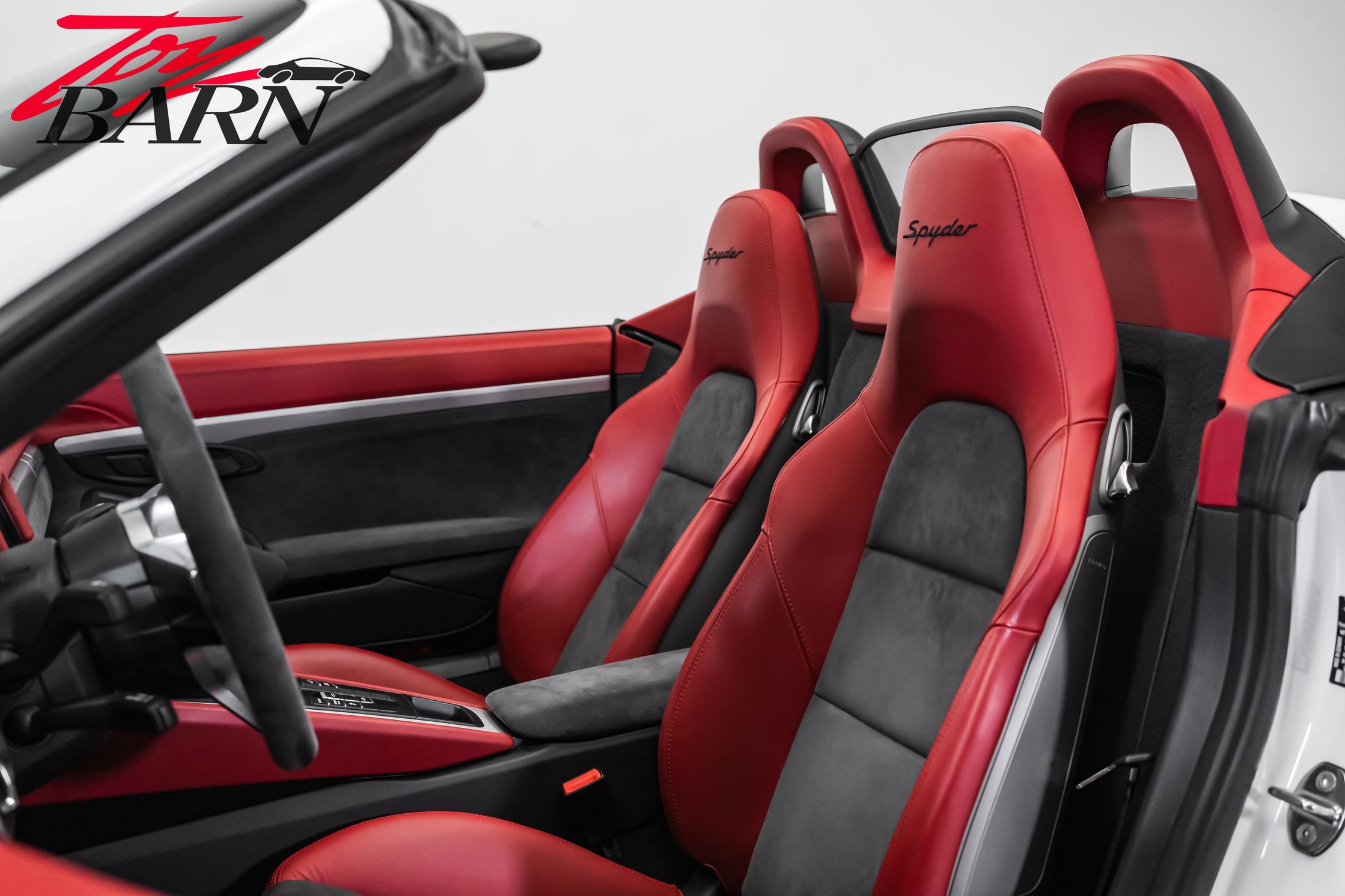 Used 2016 Porsche Boxster Spyder RWD image 33