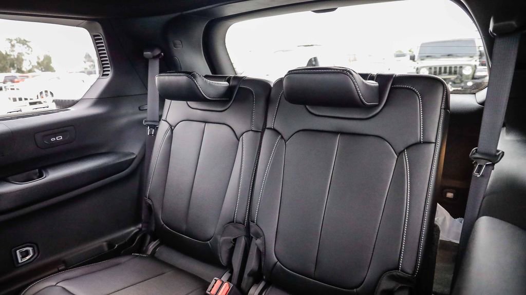 New 2025 Jeep Grand Cherokee L Limited w/ Black Appearance Package image 21