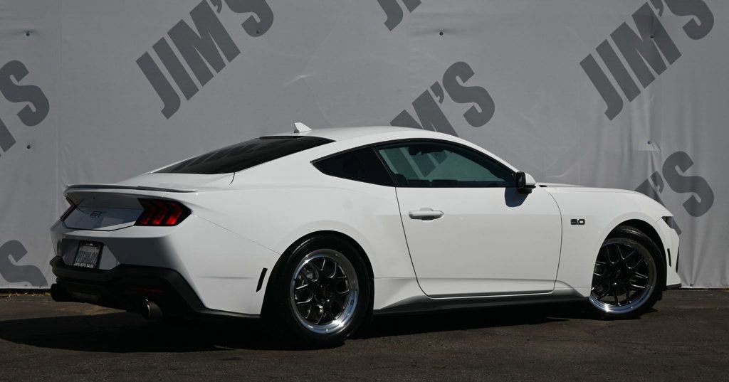 Used 2025 Ford Mustang GT image 5
