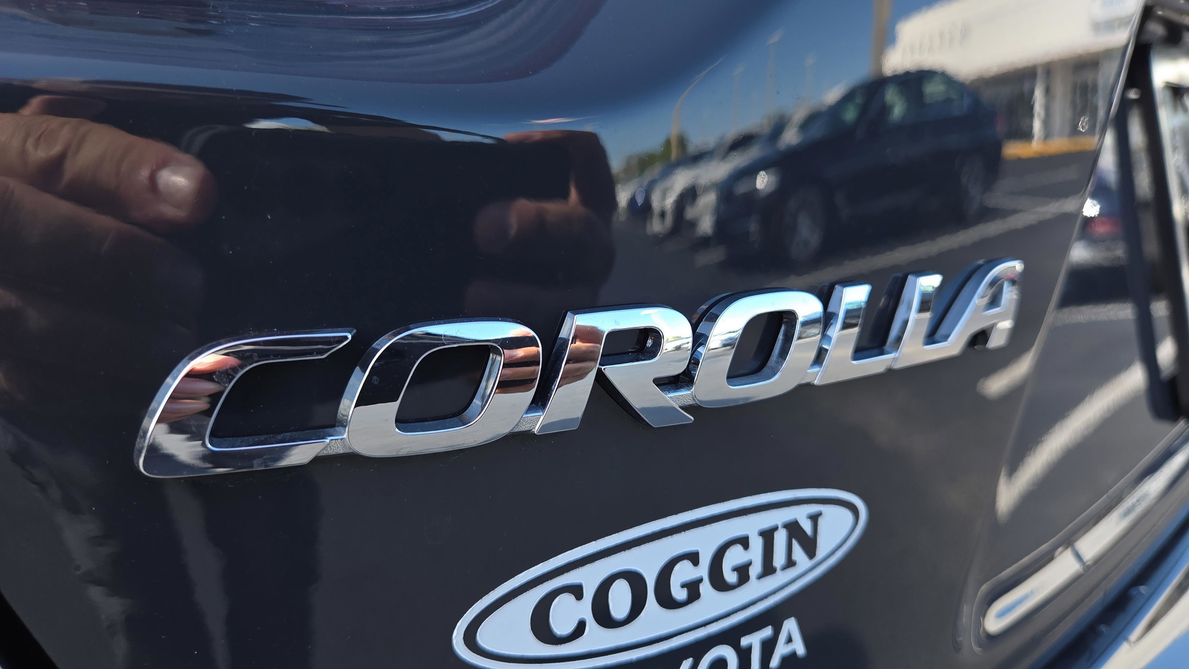 Used 2025 Toyota Corolla LE w/ Convenience Package image 11