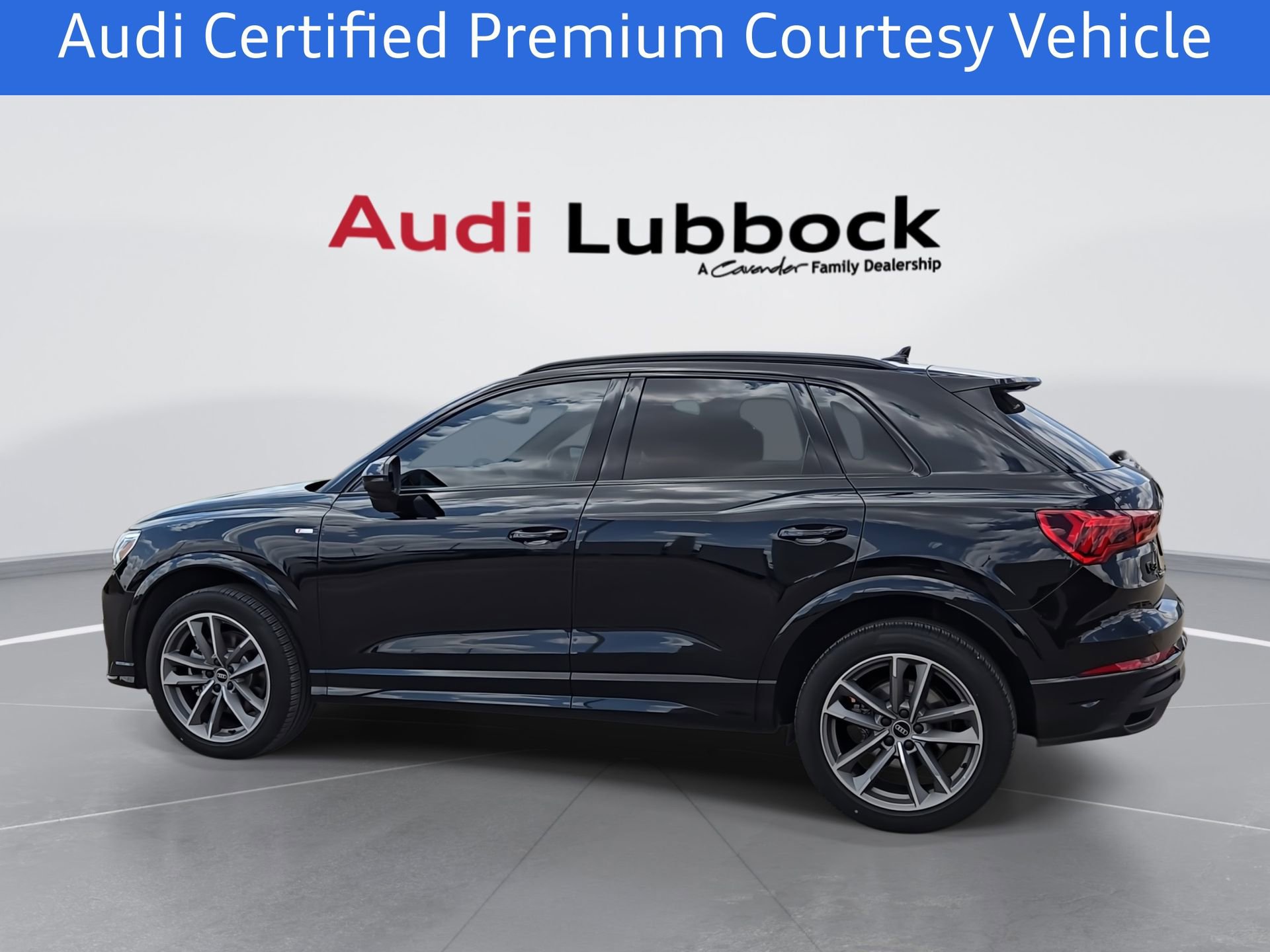Certified 2025 Audi Q3 2.0T Premium w/ Convenience Package AWD/4WD image 6