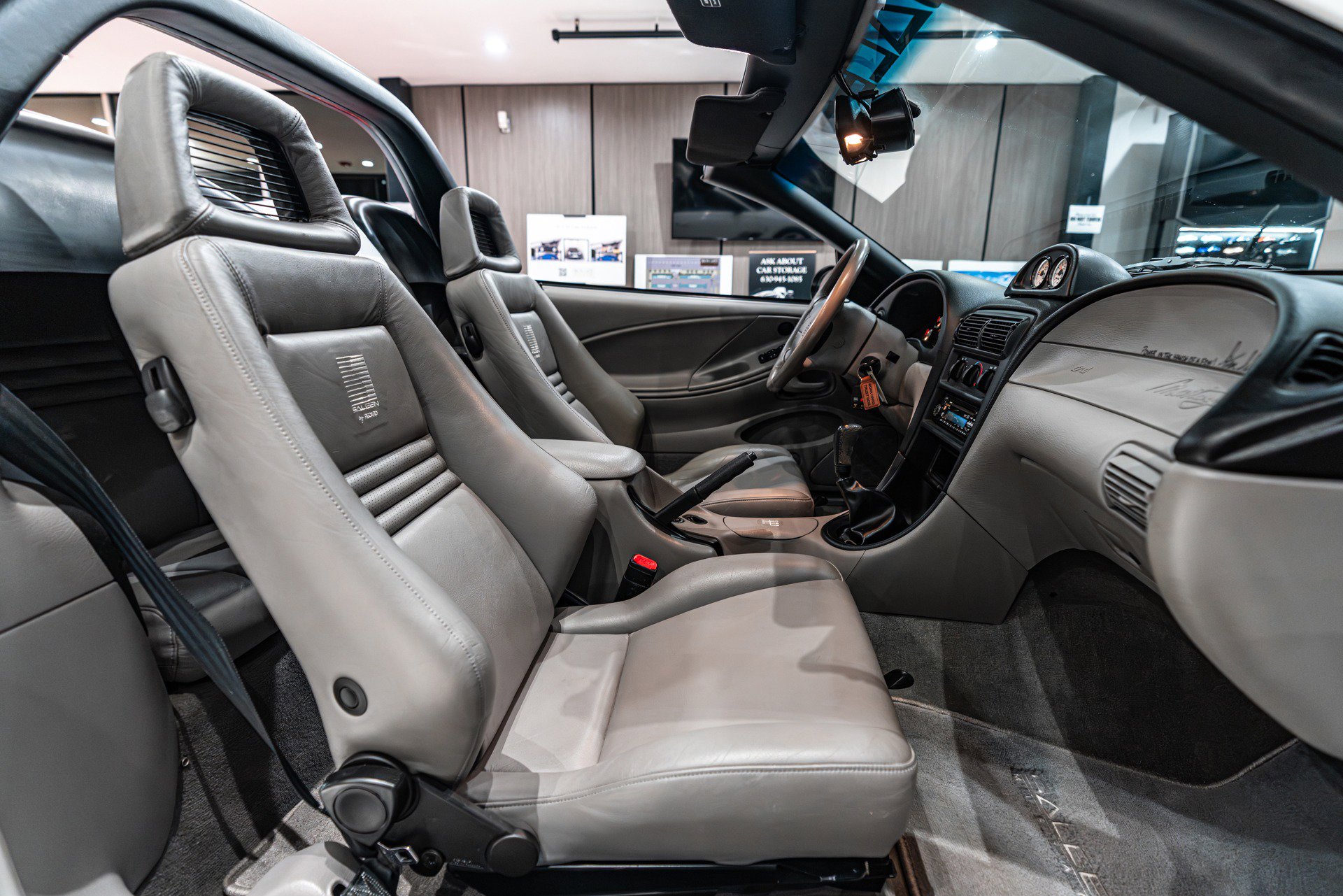 Used 1997 Ford Mustang Convertible image 27