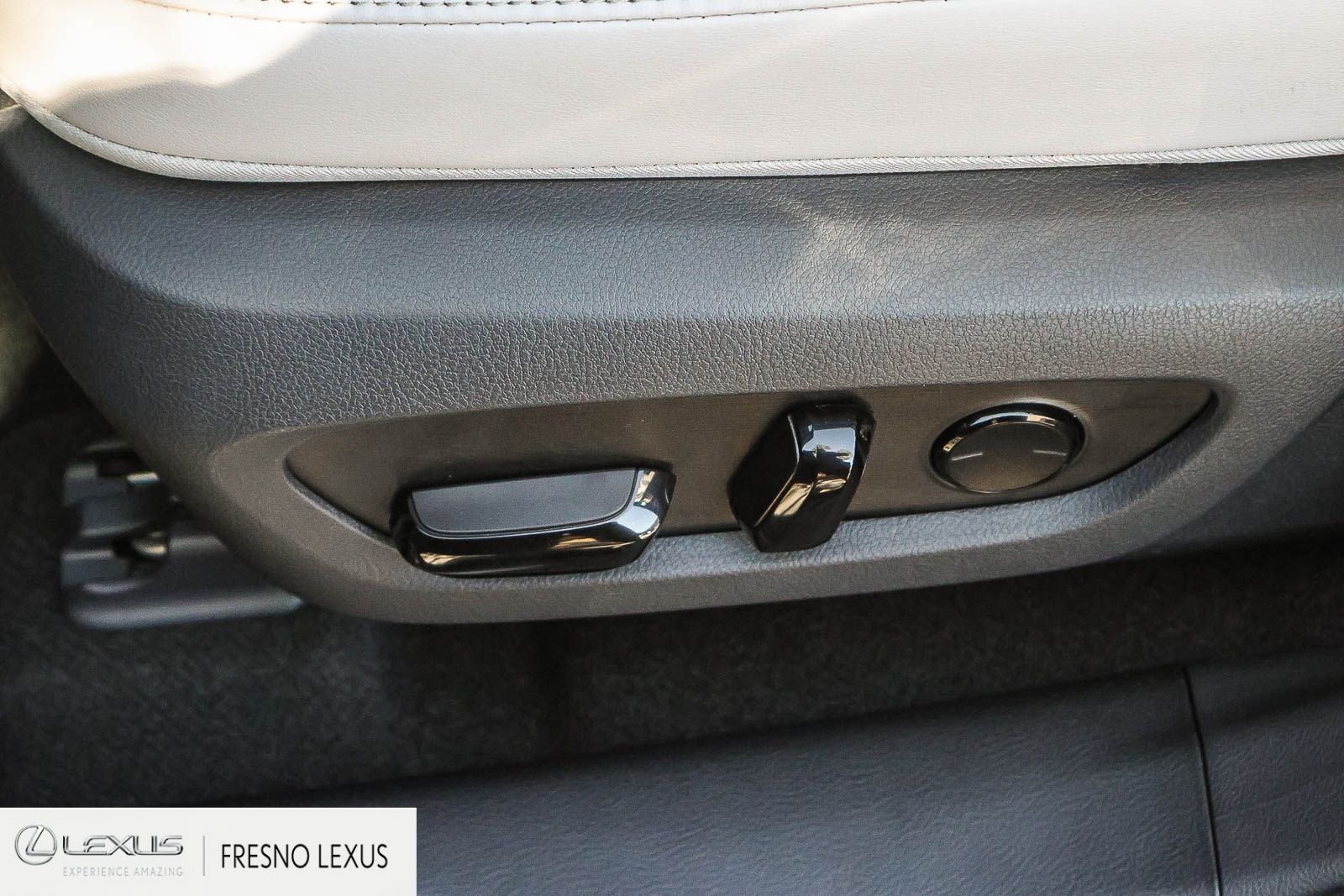 New 2026 Lexus RX 350 FWD image 21