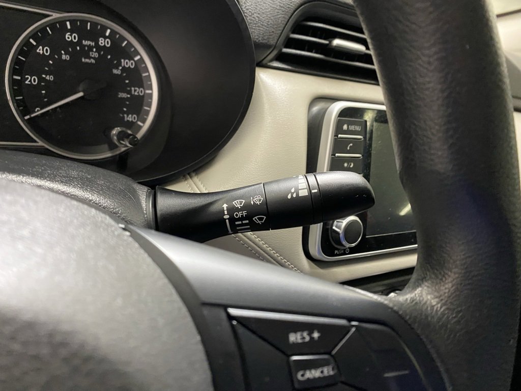 Used 2020 Nissan Versa SV w/ Trunk Package image 34