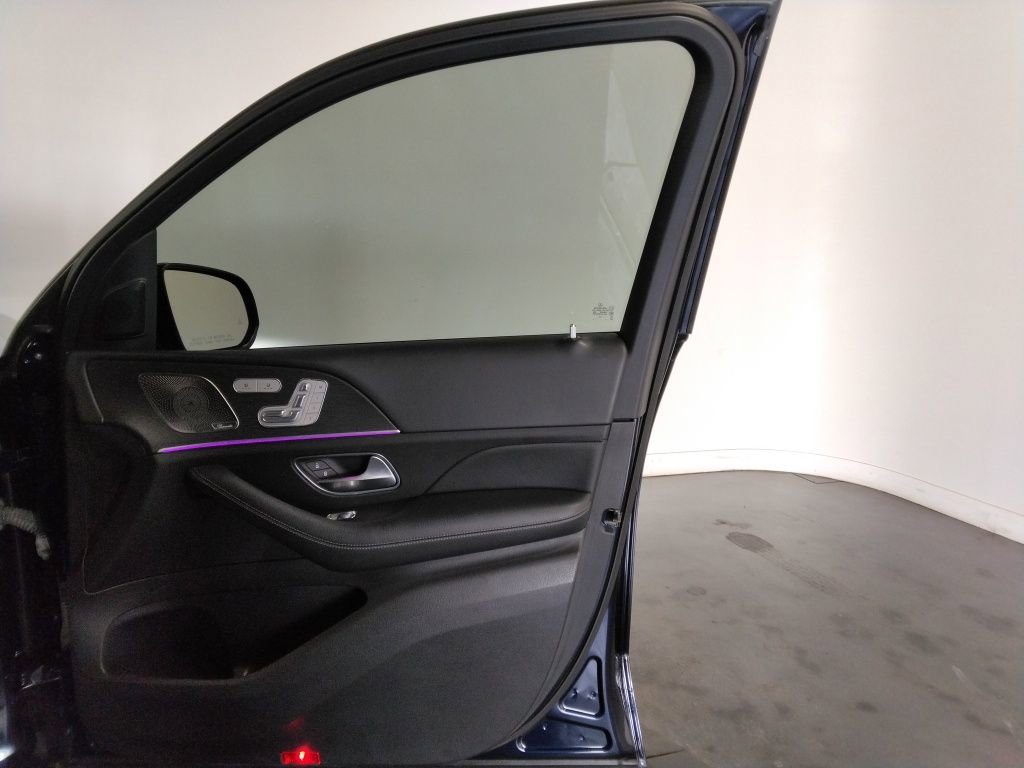 Used 2022 Mercedes-Benz GLS 450 4MATIC image 46