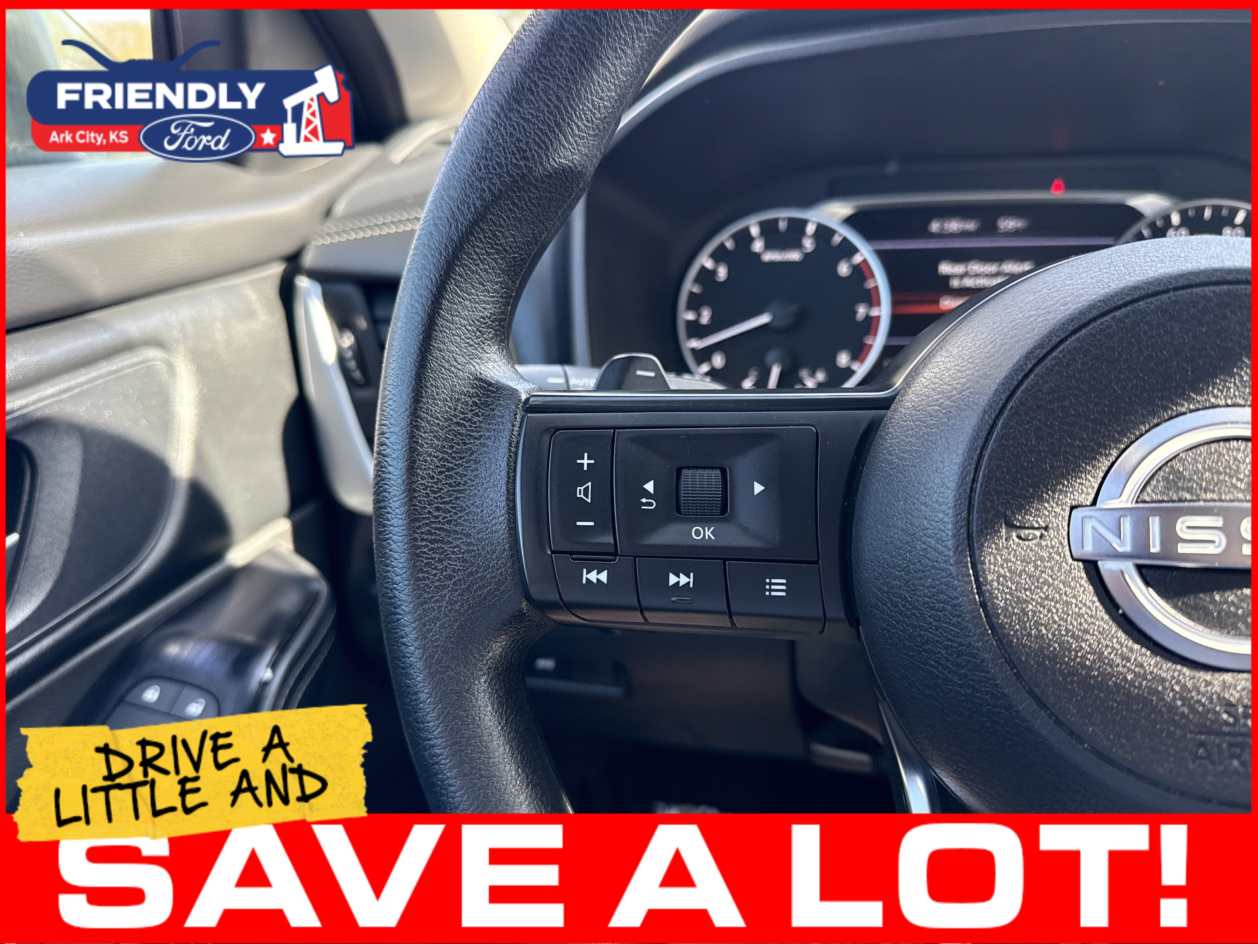 Used 2024 Nissan Rogue SV FWD image 33