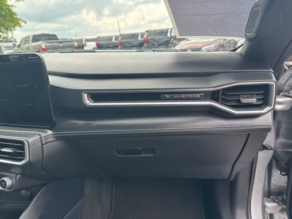 Used 2025 Ford Mustang Premium RWD image 22