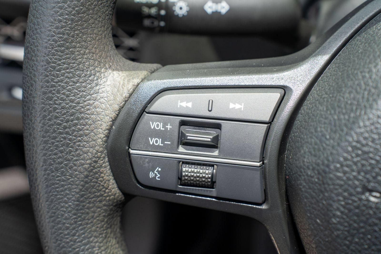 Certified 2024 Honda Accord EX image 29