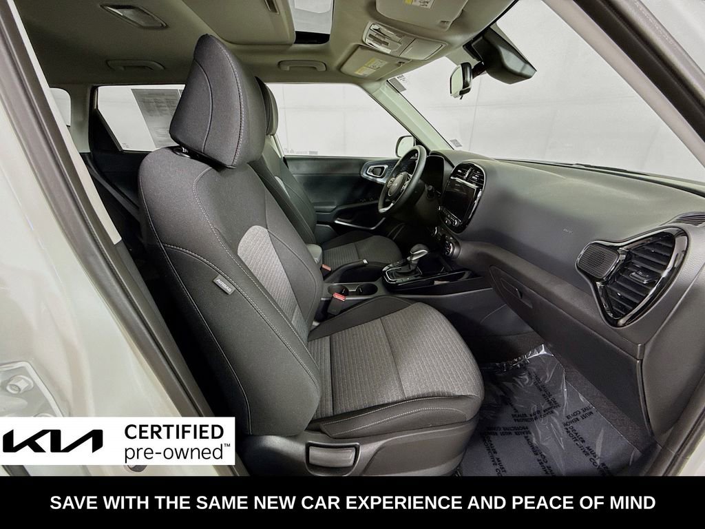 Certified 2025 Kia Soul EX image 34