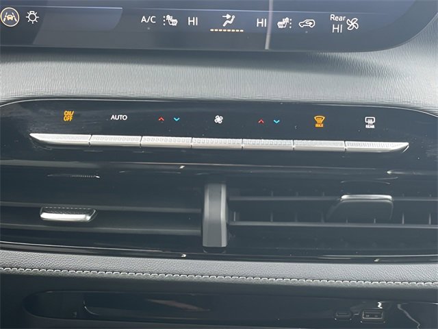 Used 2025 Buick Enclave Preferred image 28