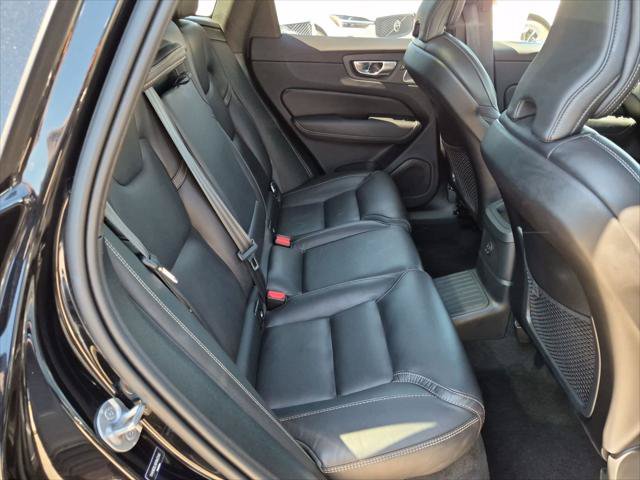 Used 2024 Volvo XC60 T8 Ultimate AWD/4WD image 25