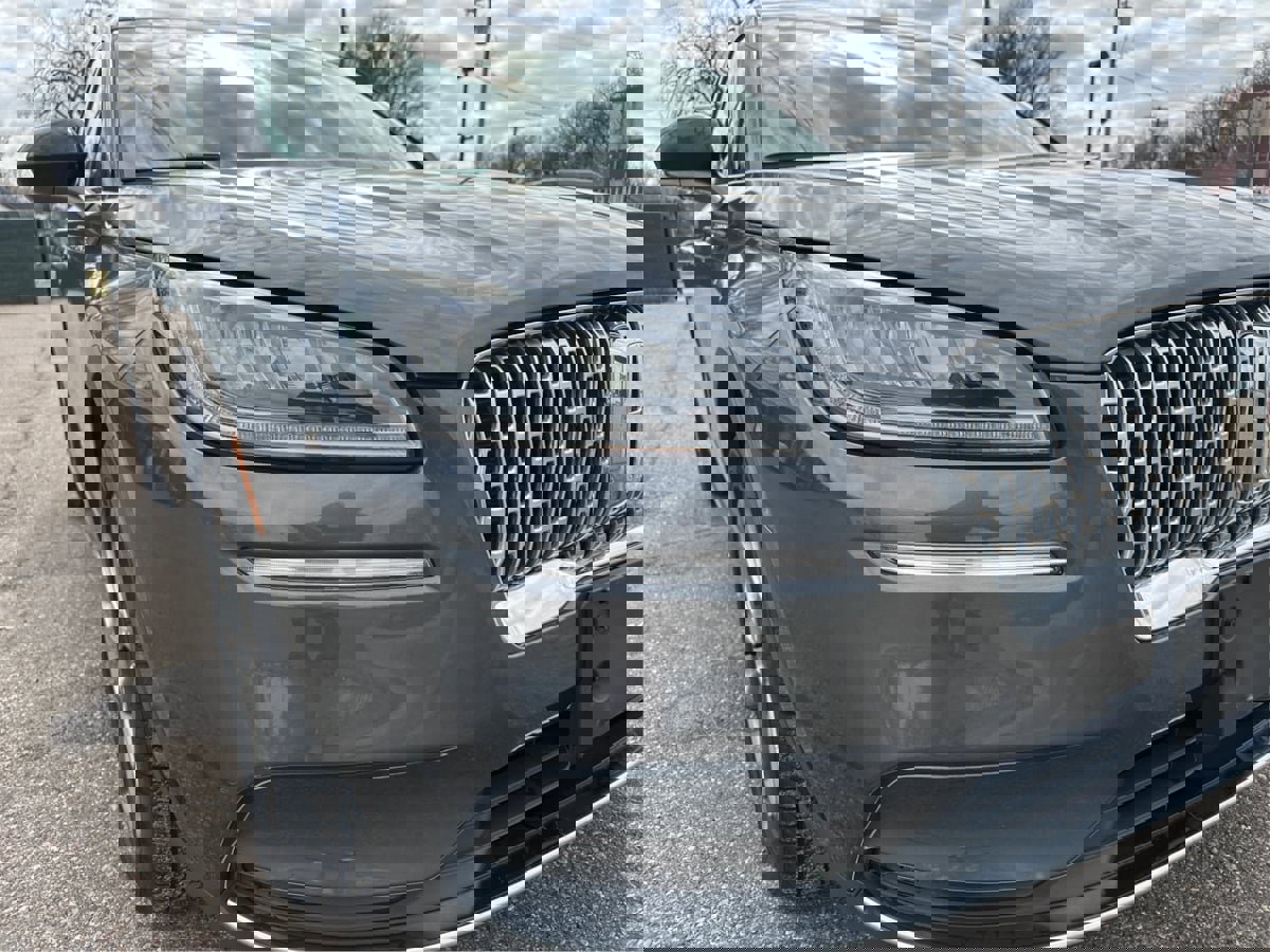 Used 2020 Lincoln Corsair FWD w/ Premium Package image 35