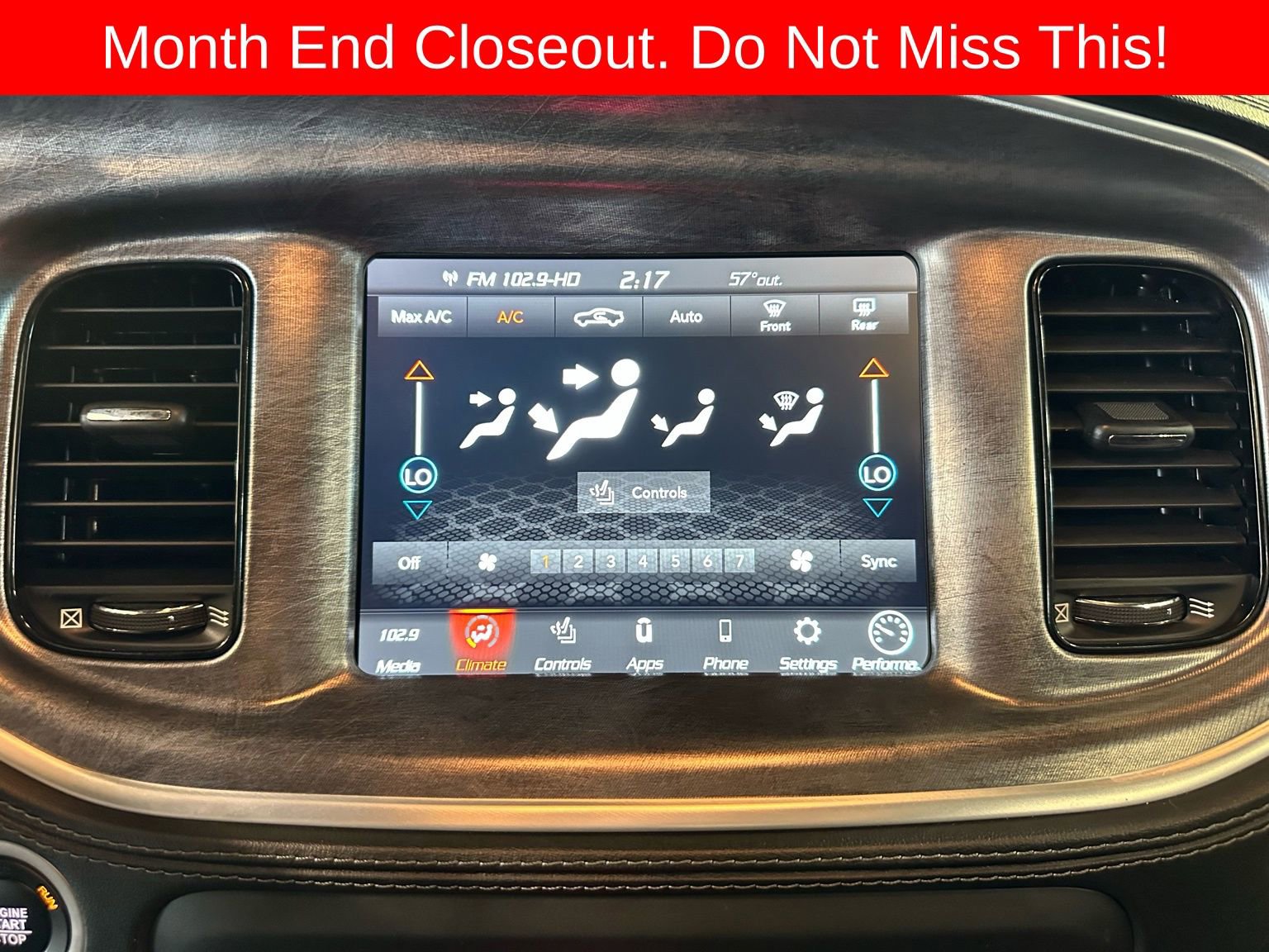 Used 2023 Dodge Charger Scat Pack w/ Daytona Edition Group image 29