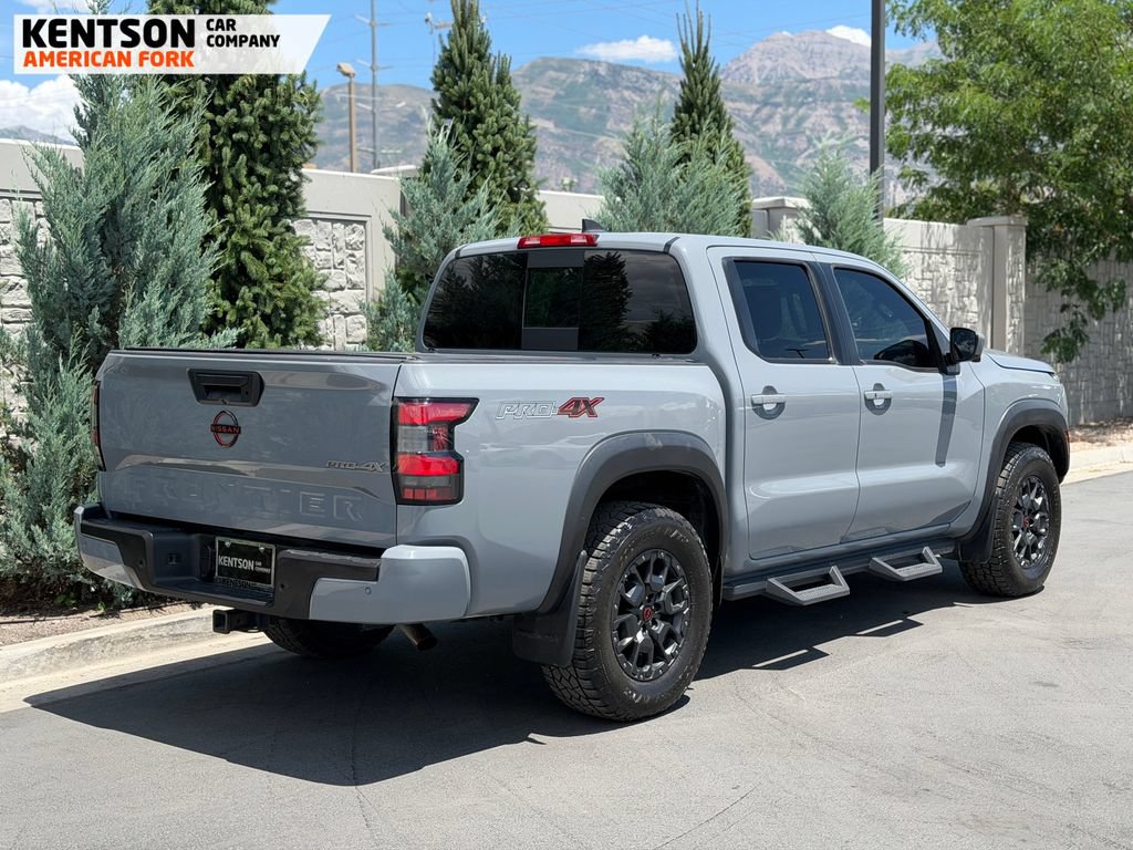Used 2023 Nissan Frontier 4x4 Crew Cab image 8
