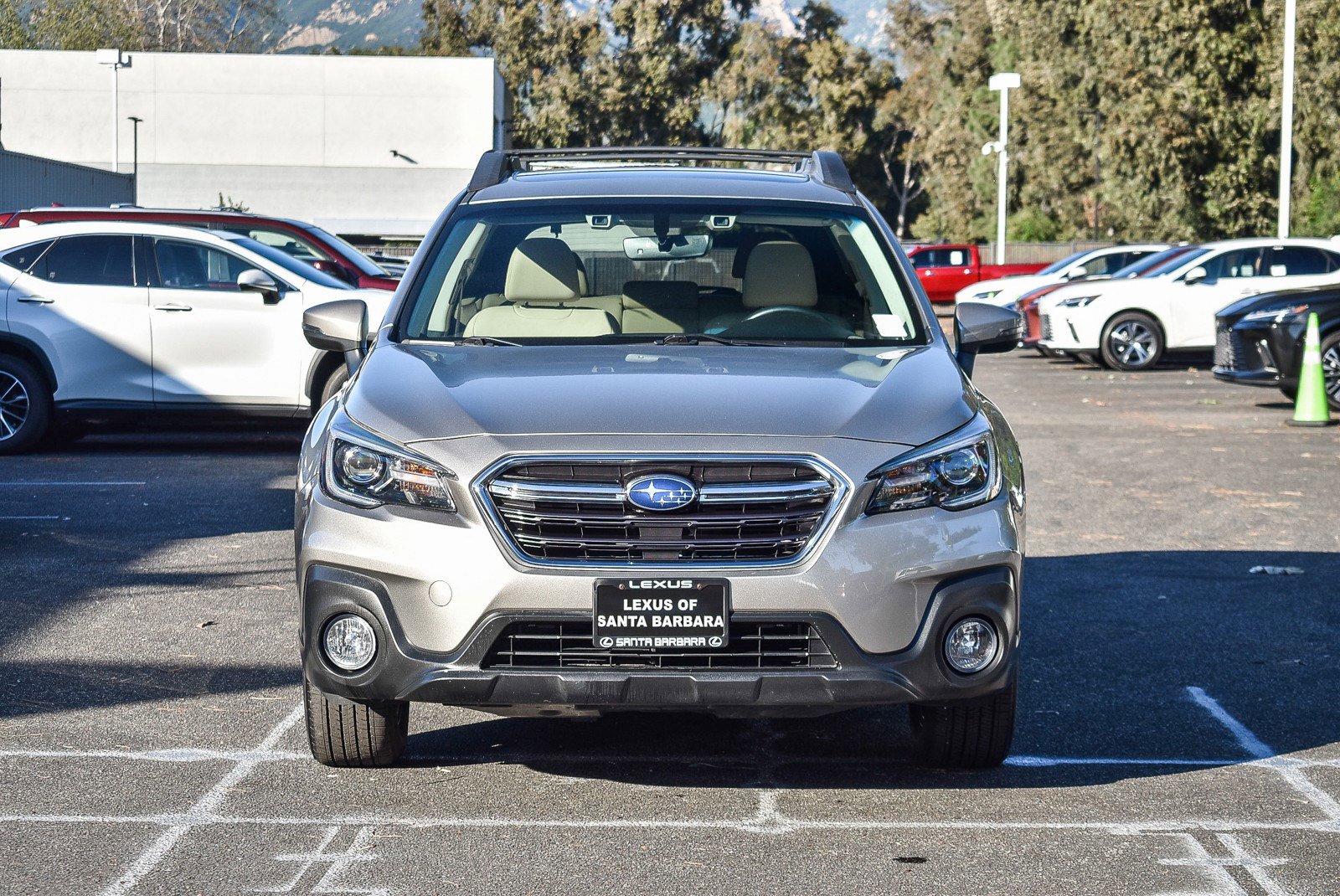 Used 2018 Subaru Outback 2.5i Limited image 2