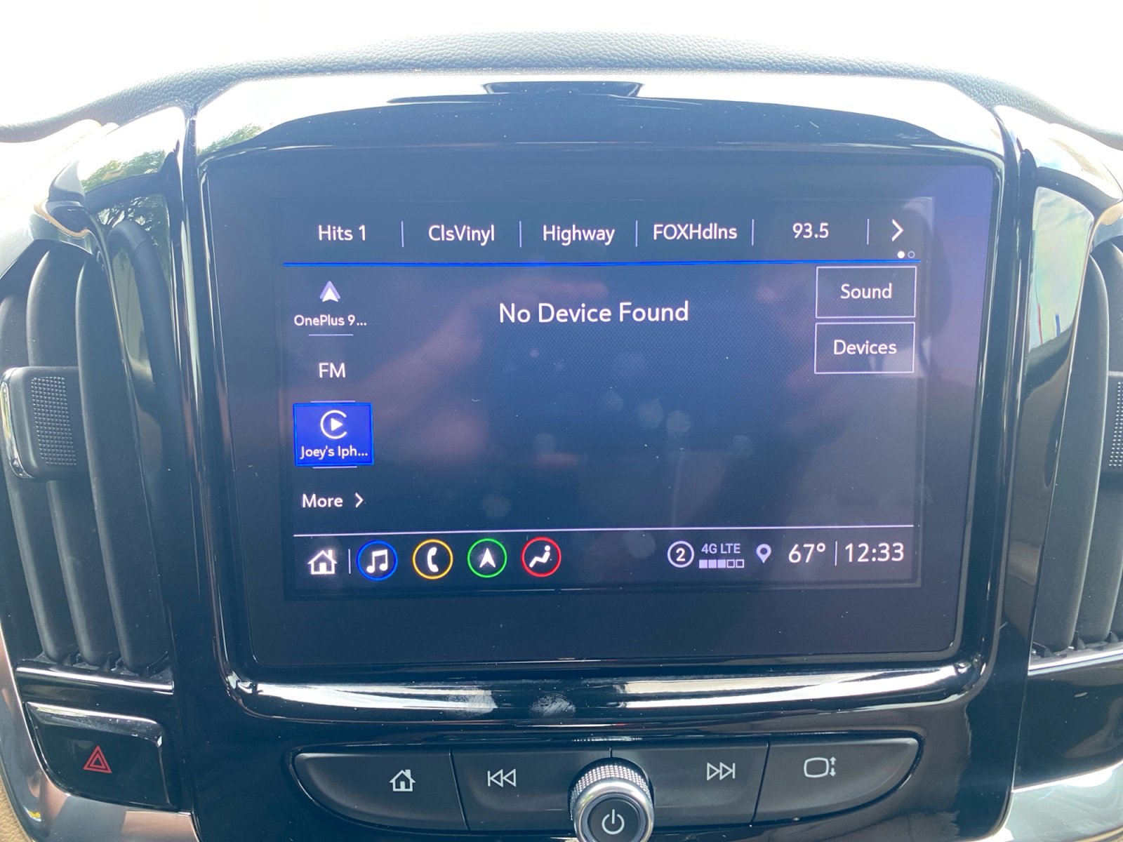 Used 2023 Chevrolet Traverse Premier image 16