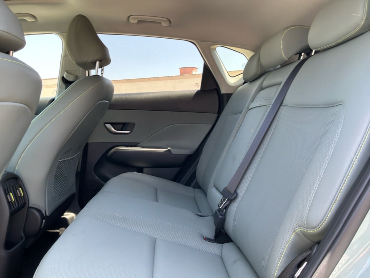Used 2024 Hyundai Kona Limited FWD image 19