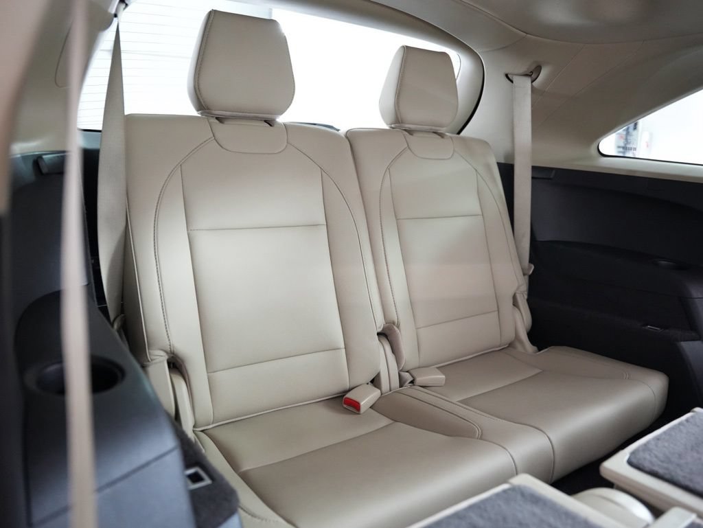 Used 2017 Acura MDX FWD image 37