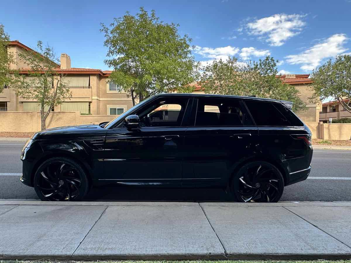 Used 2019 Land Rover Range Rover Sport Supercharged AWD/4WD image 5