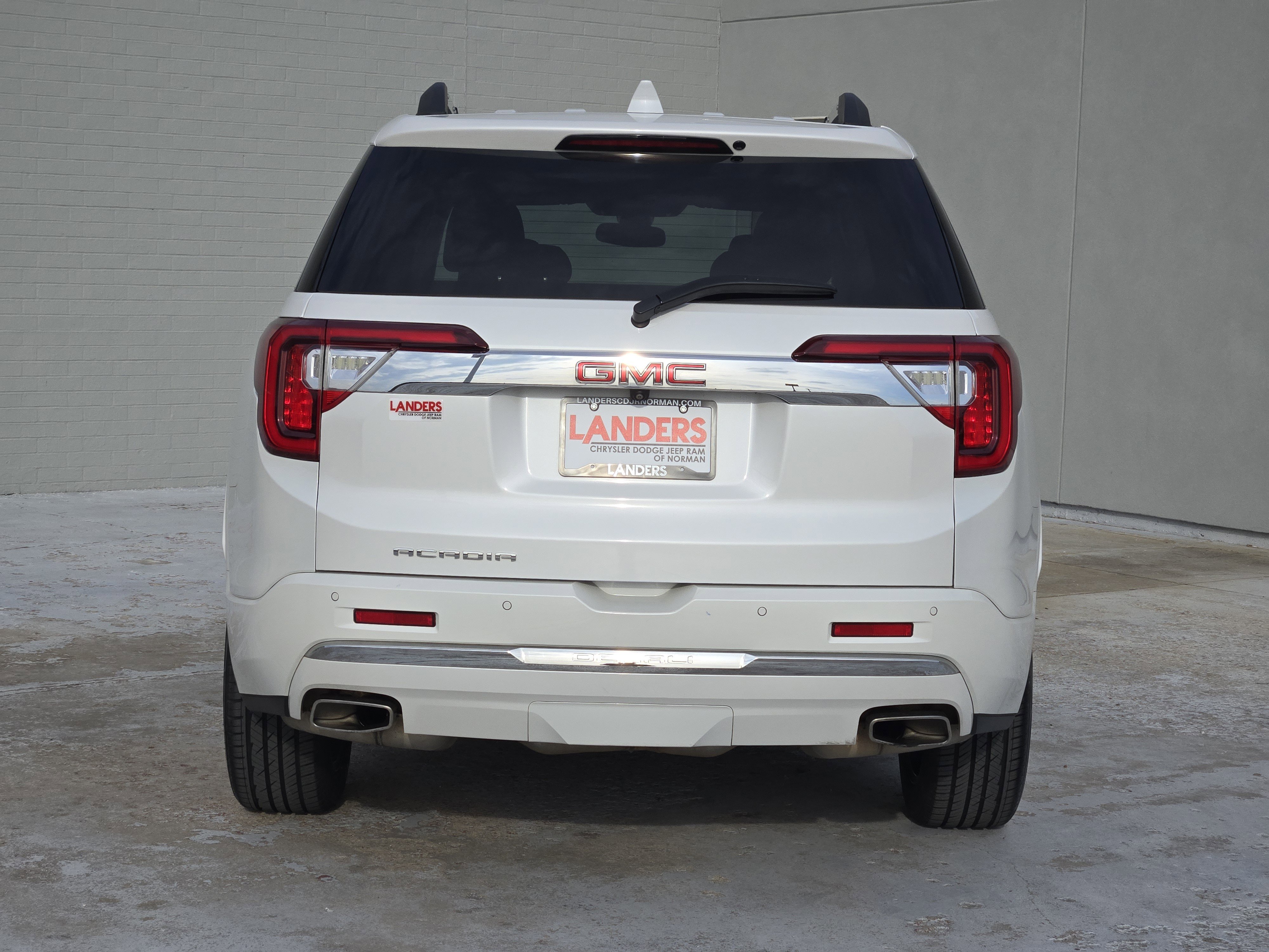 Used 2021 GMC Acadia Denali image 7