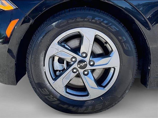 Used 2022 Kia K5 LX FWD image 10