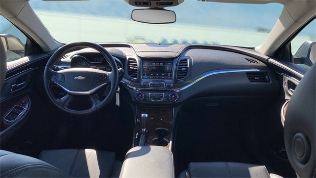 Used 2014 Chevrolet Impala LT w/ Convenience Package image 19