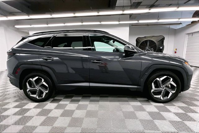 Used 2023 Hyundai Tucson Limited w/ Cargo Package FWD image 14