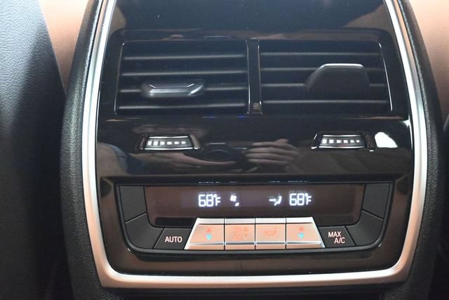 Used 2021 BMW X5 xDrive40i w/ M Sport Package AWD/4WD image 16