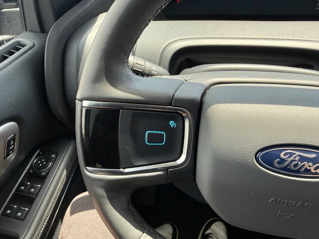New 2026 Ford Expedition Active AWD/4WD image 18