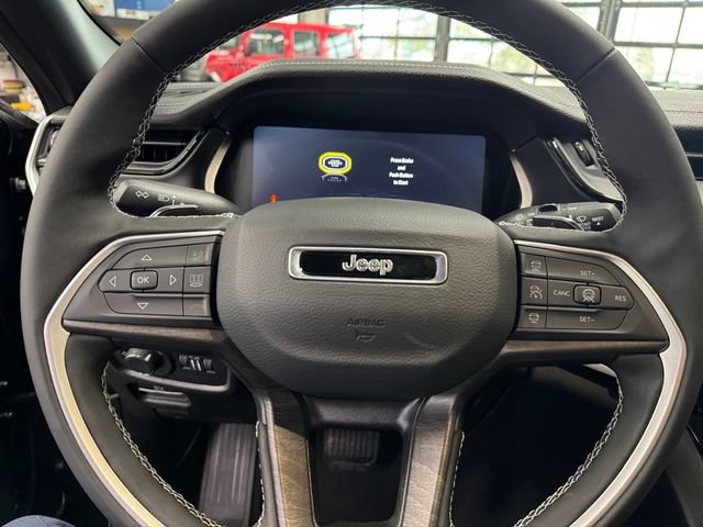 New 2026 Jeep Grand Cherokee Altitude AWD/4WD image 23